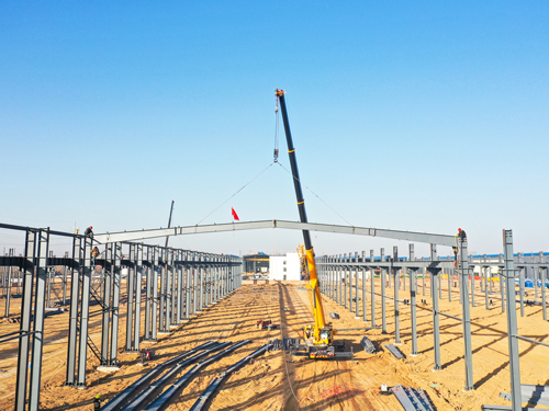  河南礦山｜智能產(chǎn)業(yè)園6號車間今日上梁大吉！